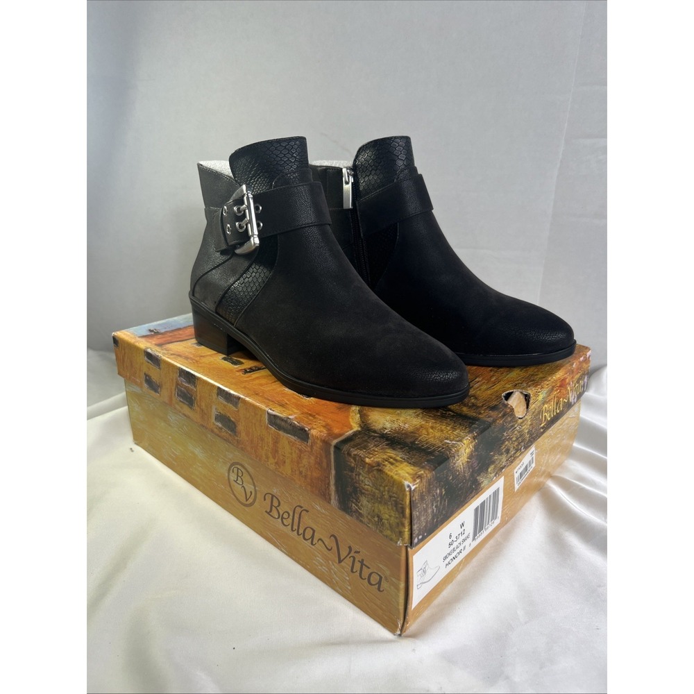 Bella Vita Women's Honor II Booties Black Super Suede Snake Size 6 W NEW